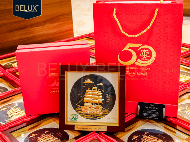 Lô 230 tranh thuyền Vinacontrol Đà Nẵng 20x20cm dát vàng 24k thiết kế theo yêu cầu